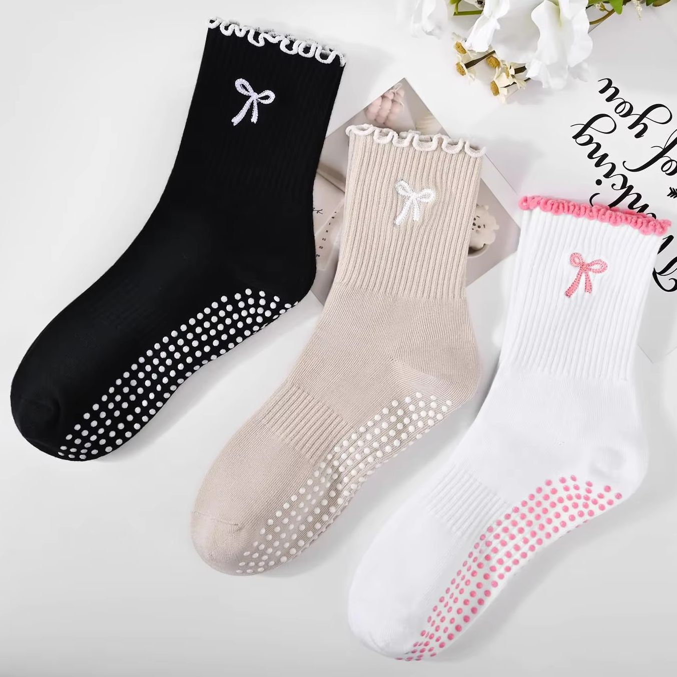 Grip Sock Yoga - 3 Pairs of Anti-Slip Grip Pilates